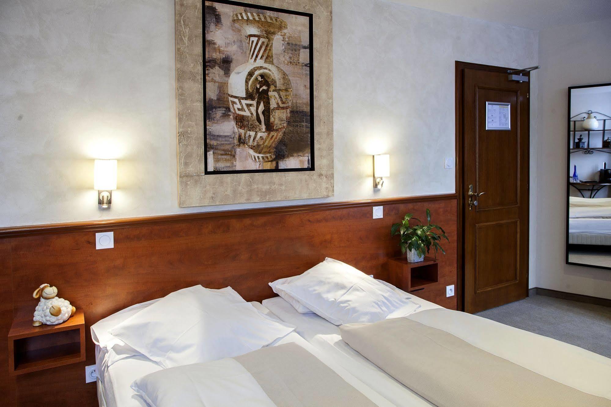 Logis Hotel-Restaurant Du Mouton Ribeauvillé Dış mekan fotoğraf